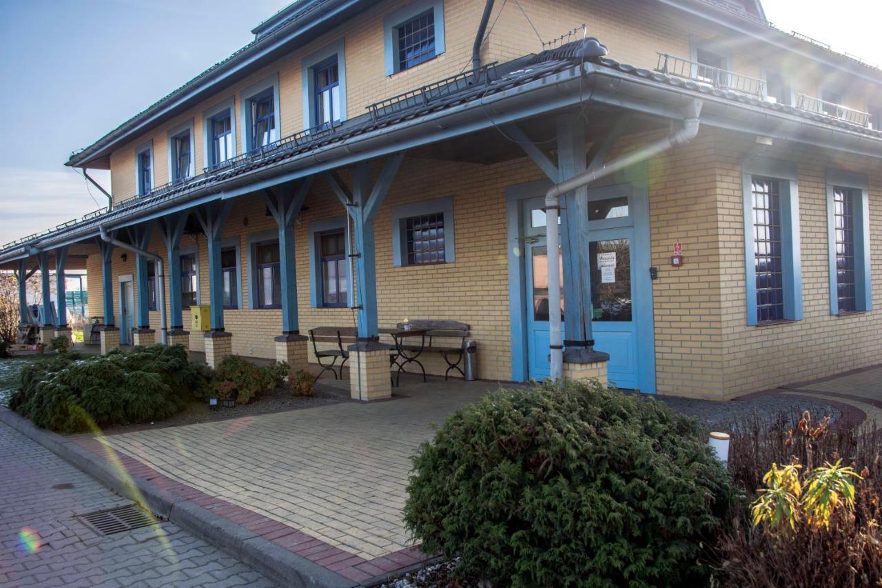 Weranda Restaurant&Rooms Tychy Exterior foto